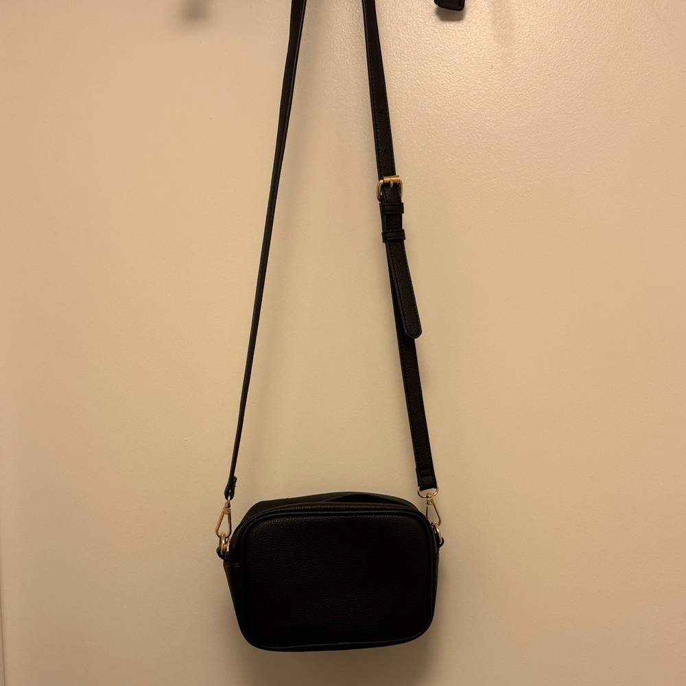 Elegant Black Crossbody Bag